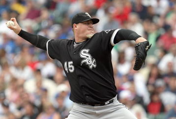 CHICAGO - JUNE 17: Bobby Jenks #45 of the Chicago White Sox pitches against the Chicago Cubs on June 17, 2009 at Wrigley Field in Chicago, Illinois. (Photo by Jonathan Daniel/Getty Images)