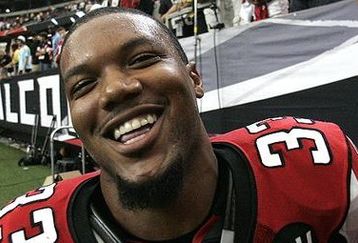 Nfl_a_turner_481_feature