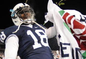 STATE COLLEGE, PA - NOVEMBER 22:  Navorro Bowman #18 of the Penn State Nittany Lions raises a Rose Bowl banner after clinching the Big Ten title and advancing to the Rose Bowl after the game against the Michigan State Spartans on November 22, 2008 at Beaver Stadium in State College, Pennsylvania.  (Photo by Joe Sargent/Getty Images)
