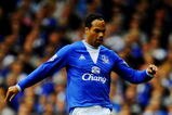 LIVERPOOL, ENGLAND - AUGUST 15:   Joleon Lescott of Everton runs with the ball during the Barclays Premier League match between Everton and Arsenal at Goodison Park on August 15, 2009 in Liverpool, England. (Photo by Michael Regan/Getty Images)