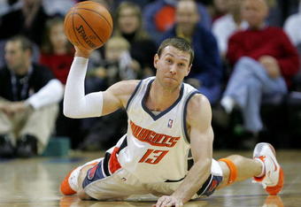 CHARLOTTE, NC - DECEMBER 21:  Matt Carroll #13 of the Charlotte Bobcats throws a ball from the floor against the New York Knicks during their game at Bobcats Arena December 21, 2007 in Charlotte, North Carolina.  (Photo by Streeter Lecka/Getty Images)