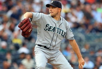 NEW YORK - JULY 01:  Jarrod Washburn #56 of the Seattle Mariners pitches against the New York Yankees on July 1, 2009 at Yankee Stadium in the Bronx borough of New York City.  (Photo by Jim McIsaac/Getty Images)