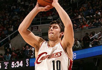 Act_wally_szczerbiak_crop_340x234
