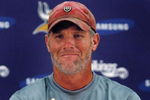 EDEN PRAIRIE, MN - AUGUST 18: Brett Favre talks with the media after his first practice with the Minnesota Vikings on August 18, 2009 at Winter Park in Eden Prairie, Minnesota.  (Photo by Scott A. Schneider/Getty Images)