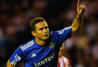 SUNDERLAND, ENGLAND - AUGUST 18:  Frank Lampard of Chelsea celebrates scoring his team's second goal during the Barclays Premier League match between Sunderland and Chelsea at the Stadium of Light on August 18, 2009 in Manchester, England.  (Photo by Michael Regan/Getty Images)