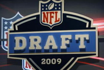 NEW YORK - APRIL 25:  NFL Commissioner Roger Goodell introduces Detroit Lions #1 draft pick Matthew Stafford at Radio City Music Hall for the 2009 NFL Draft on April 25, 2009 in New York City  (Photo by Jeff Zelevansky/Getty Images)