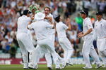 LONDON - AUGUST 21:  Stuart Broad of England celebrates the wicket of Michael Clarke of Australia  with team mates during day two of the npower 5th Ashes Test Match between England and Australia at The Brit Oval on August 21, 2009 in London, England.  (Photo by Paul Gilham/Getty Images)