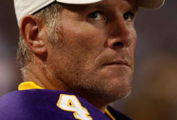 MINNEAPOLIS, MN - AUGUST 21:  Quarterback Brett Favre #4 of the Minnesota Vikings watches the action against the Kansas City Chiefs at Hubert H. Humphrey Metrodome on August 21, 2009 in Minneapolis, Minnesota. The Vikings defeated the Chiefs 17-13. (Photo by Scott Boehm/Getty Images)