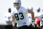 ALAMEDA, CA - MAY 08:  Brandon Myers #83 of the Oakland Raiders runs drills during the Raiders minicamp at the team's permanent training facility on May 8, 2009 in Alameda, California.  (Photo by Ezra Shaw/Getty Images)