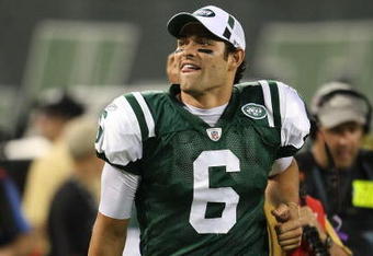 EAST RUTHERFORD, NJ - AUGUST 14:  Mark Sanchez #6 of the New York Jets leaves the field after his first game against the St. Louis Rams during their preseason game at Giants Stadium on August 14, 2009  in East Rutherford, New Jersey.  (Photo by Nick Laham/Getty Images)
