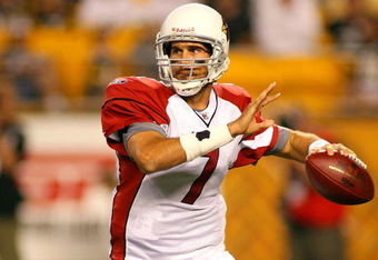 PITTSBURGH - AUGUST 13:  Matt Leinart #7 of the Arizona Cardinals readies to throw during a preseason NFL game against  the Pittsburgh Streelers on August 13, 2009 at Heinz Field in Pittsburgh, Pennsylvania.  (Photo by Rick Stewart/Getty Images)