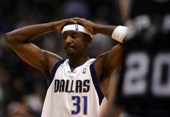 DALLAS - MARCH 23:  Guard Jason Terry #31 of the Dallas Mavericks during play with the San Antonio Spurs on March 23, 2008 at American Airlines Center in Dallas, Texas.  NOTE TO USER: User expressly acknowledges and agrees that, by downloading and/or using this Photograph, user is consenting to the terms and conditions of the Getty Images License Agreement.  (Photo by Ronald Martinez/Getty Images)