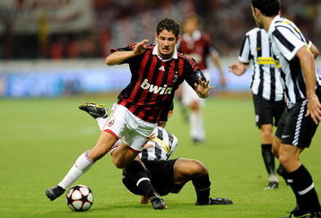 MILAN, ITALY - AUGUST 17:  Pato of Milan is taken down during the Luigi Berlusconi Trophy match between Milan AC and Juventus FC at Giuseppe Meazza Stadium on August 17, 2009 in Milan, Italy.  (Photo by Claudio Villa/Getty Images)