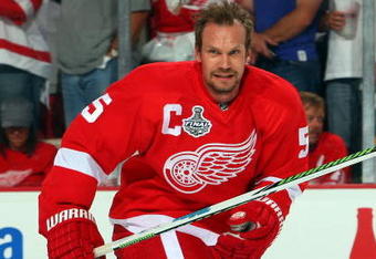 DETROIT - JUNE 12:  Nicklas Lidstrom #5 of the Detroit Red Wings warms up before playing against the Pittsburgh Penguins in Game Seven of the 2009 NHL Stanley Cup Finals at Joe Louis Arena on June 12, 2009 in Detroit, Michigan.  (Photo by Jim McIsaac/Getty Images)