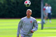 ST ALBANS, ENGLAND - AUGUST 17: Manager Arsene Wenger is pictured during an Arsenal training session prior to Tuesday's Champions League fixture against Celtic at London Colney training ground on August 17, 2009 in St Albans, England. (Photo by Tom Dulat/Getty Images)