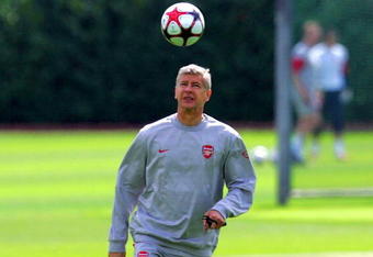 ST ALBANS, ENGLAND - AUGUST 17: Manager Arsene Wenger is pictured during an Arsenal training session prior to Tuesday's Champions League fixture against Celtic at London Colney training ground on August 17, 2009 in St Albans, England. (Photo by Tom Dulat/Getty Images)