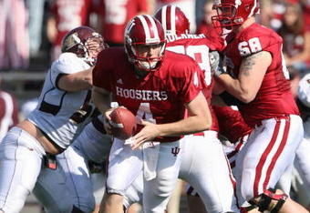BLOOMINGTON, IN - NOVEMBER 01:  Quarterback Ben Chappell #4 of the Indiana Hooisers moves to hand off the ball during the game against the Central Michigan Chippewas at Memorial Stadium on November 1, 2008 in Bloomington, Indiana.  (Photo by Andy Lyons/Getty Images)