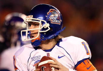 SAN DIEGO, CA - DECEMBER 23: Quarterback Kellen Moore #11 of  the Boise State University Broncos throws against the TCU Horned Frogs during the San Diego County Credit Union Poinsettia Bowl at Qualcomm Stadium on December 23, 2008 in San Diego, California. (Photo by Donald Miralle/Getty Images)