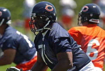 LAKE FOREST, IL - MAY 20: Orlando Pace #76 of the Chicago Bears participates during an organized team activity (OTA) practice on May 20, 2009 at Halas Hall in Lake Forest, Illinois. (Photo by Jonathan Daniel/Getty Images)