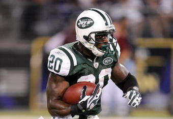 BALTIMORE - AUGUST 24:  Thomas Jones #20 of the New York Jets runs the ball during a preseason game against the Baltimore Ravens at M&T Bank Stadium on August 24, 2009 in Baltimore, Maryland.  (Photo by Greg Fiume/Getty Images)