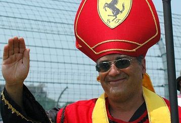 501px-ferrari_pope_at_f1race_feature