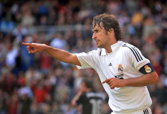 MADRID, SPAIN - APRIL 12: Raul Gonzalez of Real Madrid celebrates after scoring Real's first goal during the La Liga match between Real Madrid and Valladolid at the Santiago Bernabeu stadium on April 12, 2009 in Madrid, Spain.  (Photo by Denis Doyle/Getty Images)