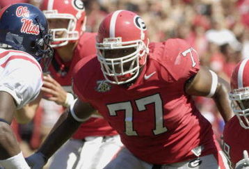 ATHENS, GA - SEPTEMBER 29: Tackle Trinton Sturdivant #77 of  the Georgia Bulldogs sets to block against the Mississippi Rebels at Sanford Stadium on September 29, 2007 in Athens, Georgia.  Georgia won 45 - 17. (Photo by Al Messerschmidt/Getty Images)