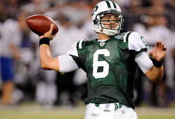BALTIMORE - AUGUST 24:  Mark Sanchez #6 of the New York Jets throws a touchdown pass in a preseason game against the Baltimore Ravens at M&T Bank Stadium on August 24, 2009 in Baltimore, Maryland.  (Photo by Greg Fiume/Getty Images)