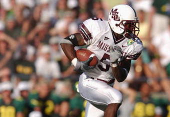 EUGENE, OR - AUGUST 31:  Running back Fred Reid #5 of the Mississippi State Bulldogs runs with the ball during the NCAA football game against the Oregon Ducks on August 31, 2002 at Autzen Stadium in Eugene, Oregon. The Ducks defeated the Bulldogs 36-13. (Photo by: Otto Greule Jr/Getty Images)