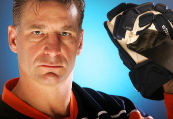 UNIONDALE, NY - SEPTEMBER 18:  Mike Sillinger of the New York Islanders poses for a headshot on September 18, 2008 at the Marriott Hotel in Uniondale, New York.  (Photo by Bruce Bennett/Getty Images)