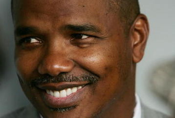 CHICAGO - APRIL 2:  General manager Kenny Williams of the Chicago White Sox speaks to the media before the opening day game against the Cleveland Indians on April 2, 2007 at U.S. Cellular Field in Chicago, Illinois.  The Indians defeated the White Sox 12-5.  (Photo by Jonathan Daniel/Getty Images) 