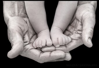 Hands_crop_340x234