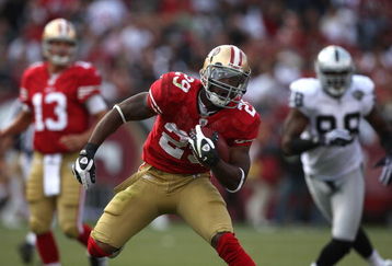 SAN FRANCISCO - AUGUST 22: Glen Coffee #29 of the San Francisco 49ers runs against the Oakland Raiders during a preseason game on August 22, 2009 at Candlestick Park in San Francisco, California.  (Photo by Jed Jacobsohn/Getty Images)