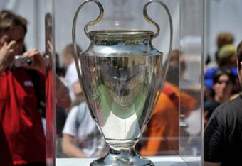 Trophy-manchester-united-barcel_crop_340x234