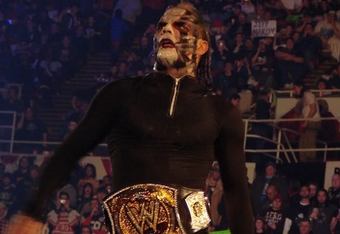 Jeff_hardy_wwe_champion_royal_r_crop_340x234