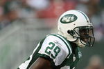EAST RUTHERFORD, NJ - AUGUST 14:  Leon Washington #29 of the New York Jets  runs the ball against the St. Louis Rams during their preseason game at Giants Stadium on August 14, 2009  in East Rutherford, New Jersey.  (Photo by Nick Laham/Getty Images)