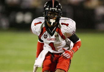ORLANDO, FL - JANUARY 04:  Cornerback Branden Smith #1 of the white team plays defense in the All America Under Armour Football Game at Florida Citrus Bowl on January 4, 2009 in Orlando, Florida.  (Photo by Doug Benc/Getty Images)