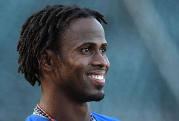 SAN FRANCISCO - MAY 14:  Jose Reyes #7 of the New York Mets looks on prior to his game against the San Francisco Giants at AT&T Park on May 14, 2009 in San Francisco, California. (Photo by Jed Jacobsohn/Getty Images)