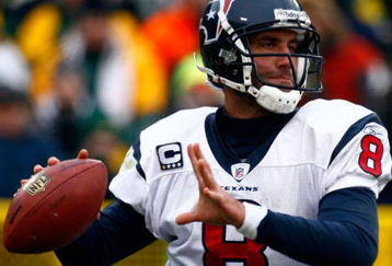 GREEN BAY, WI - DECEMBER 07:  Quarterback Matt Schaub #8 of the Houston Texans drops back to pass against the Green Bay Packers during the third quarter at Lambeau Field on December 7, 2008 in Green Bay, Wisconsin. The Texans defeated the Packers 24-21.  (Photo by Jeff Gross/Getty Images)