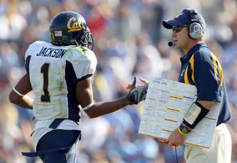 PASADENA, CA - OCTOBER 20:  DeSean Jackson #1 of the California Golden Bears celebrates with head coach Jeff Tedford after scoring a touchdown in the second half against the UCLA Bruins at the Pasadena Rose Bowl October 20, 2007 in Pasadena, California.  (Photo by Lisa Blumenfeld/Getty Images)