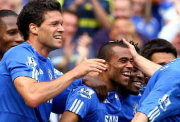 LONDON, ENGLAND - AUGUST 29:  Ashley Cole of Chelsea celebrates with teammates after scoring the third goal during the Barclays Premier League match between Chelsea and Burnley at Stamford Bridge on August 29, 2009 in London, England.  (Photo by Phil Cole/Getty Images)