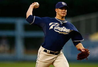 LOS ANGELES, CA - MAY 01:  Jake Peavy #44 of the San Diego Padres throws a pitch against the Los Angeles Dodgers at Dodger Stadium on May 1, 2009 in Los Angeles, California. The Dodgers defeated the Padres 1-0.  (Photo by Jeff Gross/Getty Images)
