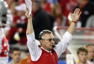 GLENDALE, AZ - JANUARY 05:  Head coach Jim Tressel of the Ohio State Buckeyes reacts during the Tostitos Fiesta Bowl Game against the Texas Longhorns on January 5, 2009 at University of Phoenix Stadium in Glendale, Arizona.   The Longhorns defeated the Buckeyes 24-21.  (Photo by Jed Jacobsohn/Getty Images)