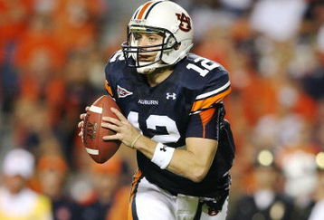 AUBURN, AL - SEPTEMBER 20:  Quarterback Chris Todd #12 of the Auburn Tigers rolls out to pass against the LSU Tigers at Jordan-Hare Stadium on September 20, 2008 in Auburn, Alabama. LSU defeated Auburn 26-21.  (Photo by Doug Benc/Getty Images)