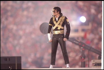 31 Jan 1993:  Singer Michael Jackson performs during halftime at Super Bowl XXVII between the Dallas Cowboys and the Buffalo Bills at the Rose Bowl in Pasadena, California.  The Cowboys won the game, 52-17. Mandatory Credit: Mike Powell  /Allsport