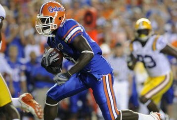 GAINESVILLE, FL - OCTOBER 11: Wide receiver Deonte Thompson #6 of the Florida Gators rushes upfield against the LSU Tigers at Ben Hill Griffin Stadium on October 11, 2008 in Gainesville, Florida.  (Photo by Al Messerschmidt/Getty Images) 