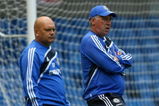 LONDON, ENGLAND - AUGUST 25:  Chelsea manager Carlo Ancelotti with assistant Ray Wilkins during a training session at Stamford Bridge on August 25, 2009 in London, England.  (Photo by Clive Rose/Getty Images)