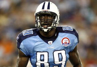 NASHVILLE, TN - AUGUST 15: Jared Cook #89 of the Tennessee Titans looks on against the Tampa Bay Buccaneers during a preseason NFL game at LP Field on August 15, 2009 in Nashville, Tennessee. The Titans beat the Buccaneers 27-20. (Photo by Joe Murphy/Getty Images) 