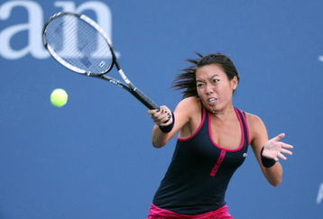 NEW YORK - SEPTEMBER 02:  Vania King of the United States returns a shot against Samantha Stosur of Australia during day three of the 2009 U.S. Open at the USTA Billie Jean King National Tennis Center on September 2, 2009 in Flushing neighborhood of the Queens borough of New York City.  (Photo by Al Bello/Getty Images)