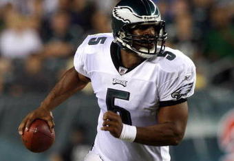 PHILADELPHIA - AUGUST 27:  Donovan McNabb #5 of the Philadelphia Eagles scrambles against the Jacksonville Jaguars on August 27, 2009 at Lincoln Financial Field in Philadelphia, Pennsylvania.  (Photo by Jim McIsaac/Getty Images)